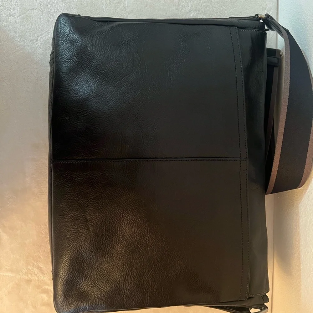 🩷Vintage Coach HERITAGE LEATHER MESSENGER (COACH F70556) SILVER/BLACK💚🩷💚